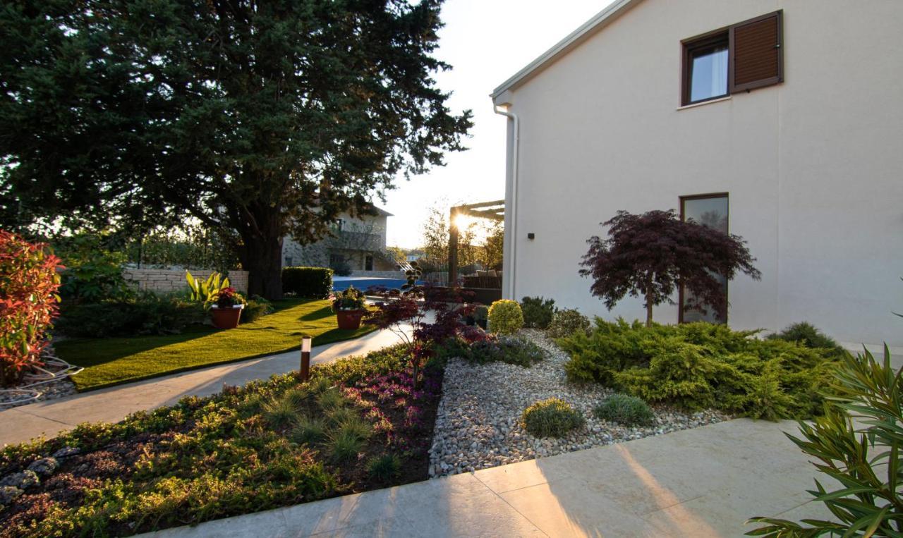 Villa Caprice - Krk Milohnici Exteriör bild