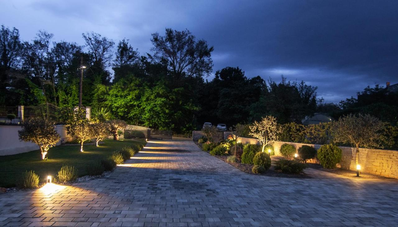 Villa Caprice - Krk Milohnici Exteriör bild