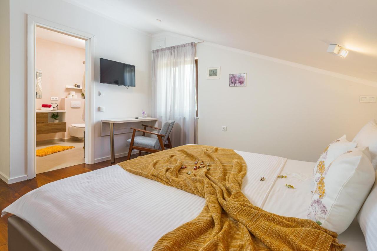 Villa Caprice - Krk Milohnici Exteriör bild